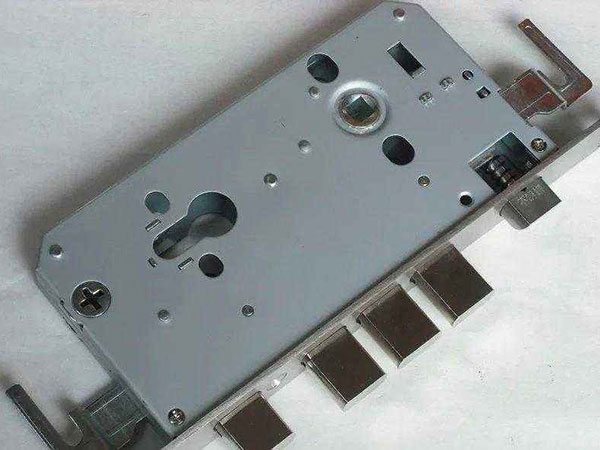 拉孜24小时上门开锁公司